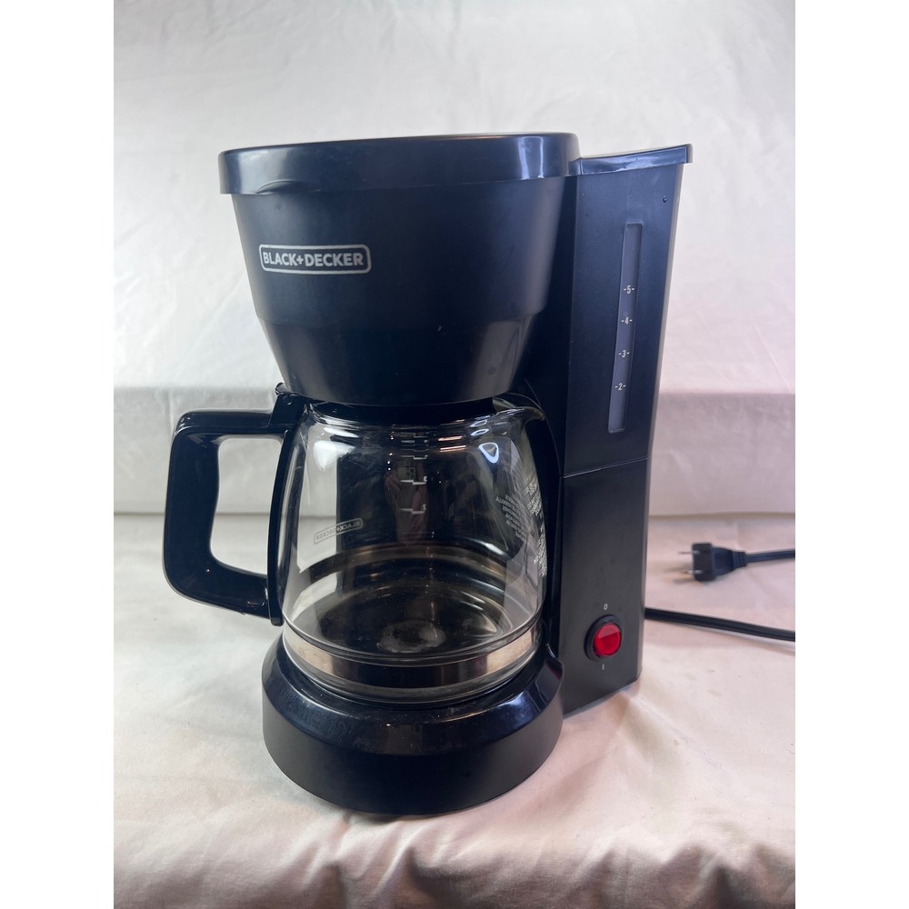 Black+Decker 5-Cup Drip Coffee Maker Black Glass Carafe DCM600B